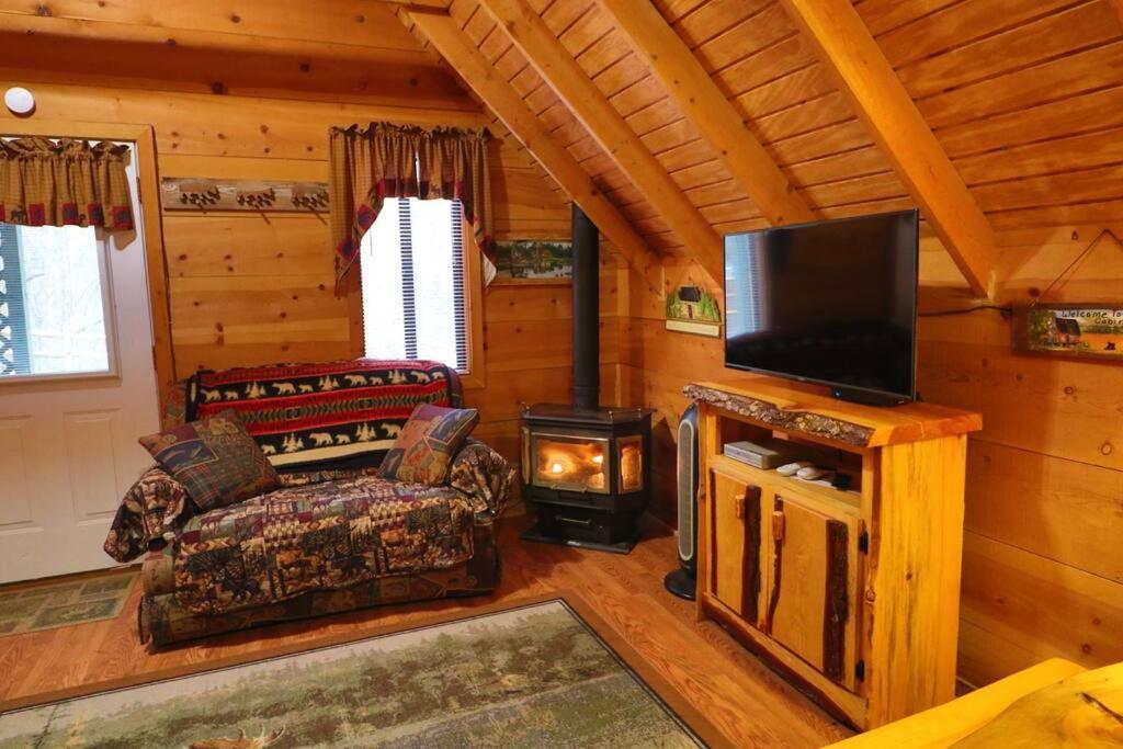 Cute Updated Mountain Cabin Fireplace #3 Helen Extérieur photo