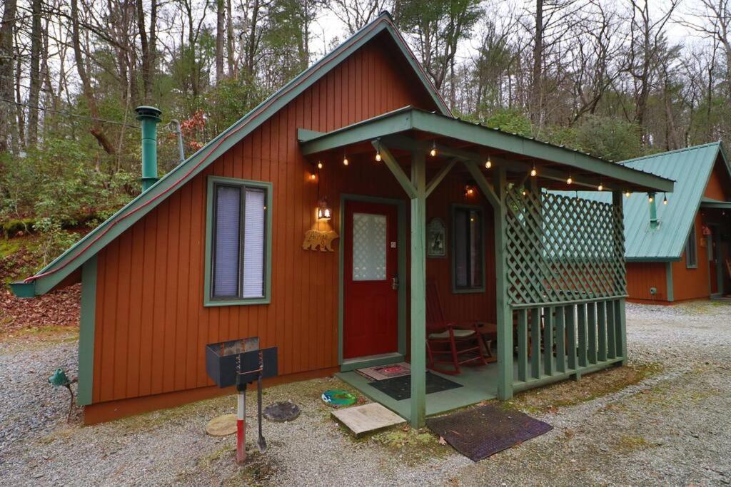 Cute Updated Mountain Cabin Fireplace #3 Helen Extérieur photo