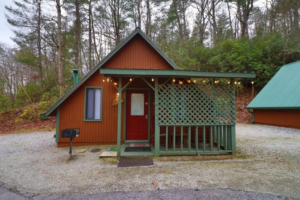 Cute Updated Mountain Cabin Fireplace #3 Helen Extérieur photo