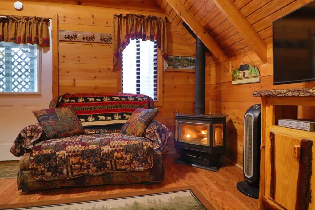 Cute Updated Mountain Cabin Fireplace #3 Helen Extérieur photo